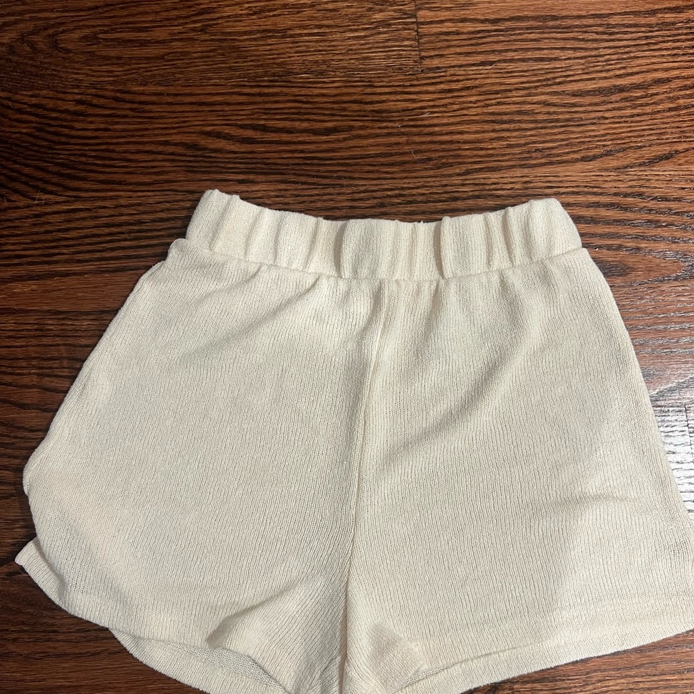 H&M Off-White Knit Shorts